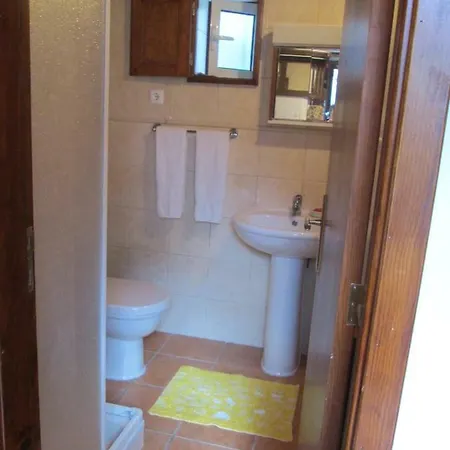 Holiday home Casinha A Beira Ribeirio