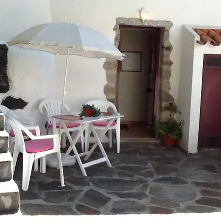 Casinha A Beira Ribeirio Manteigas