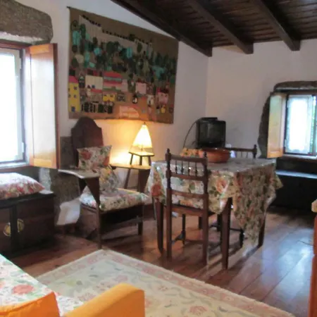 Holiday home Casinha A Beira Ribeirio *